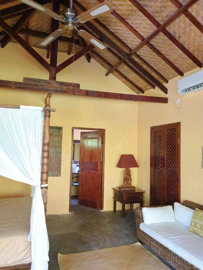 Waiara Village Guesthouse Maumere Exterior photo